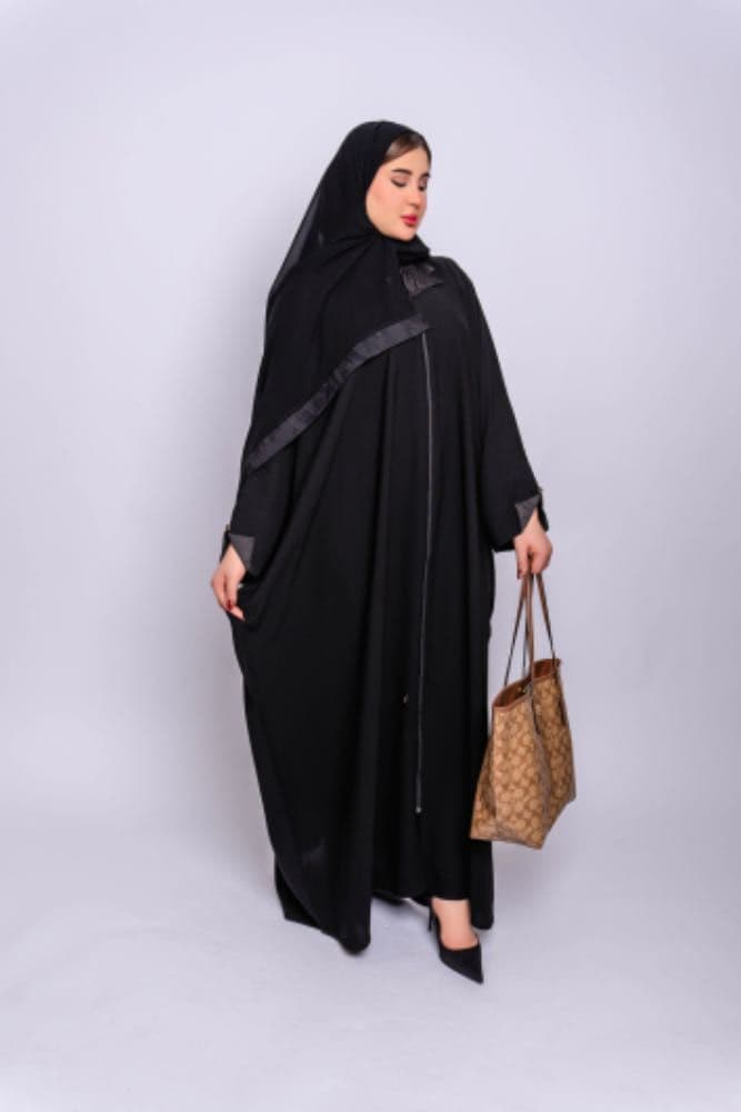 عباية اماراتية