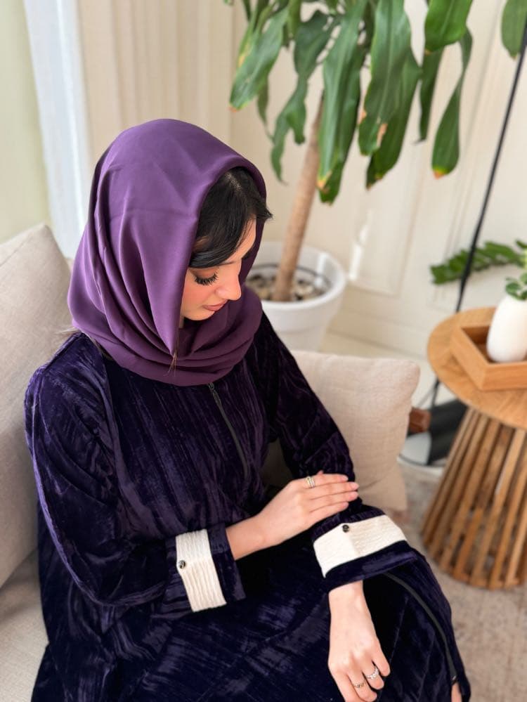 عبايةالمخمل الموف 