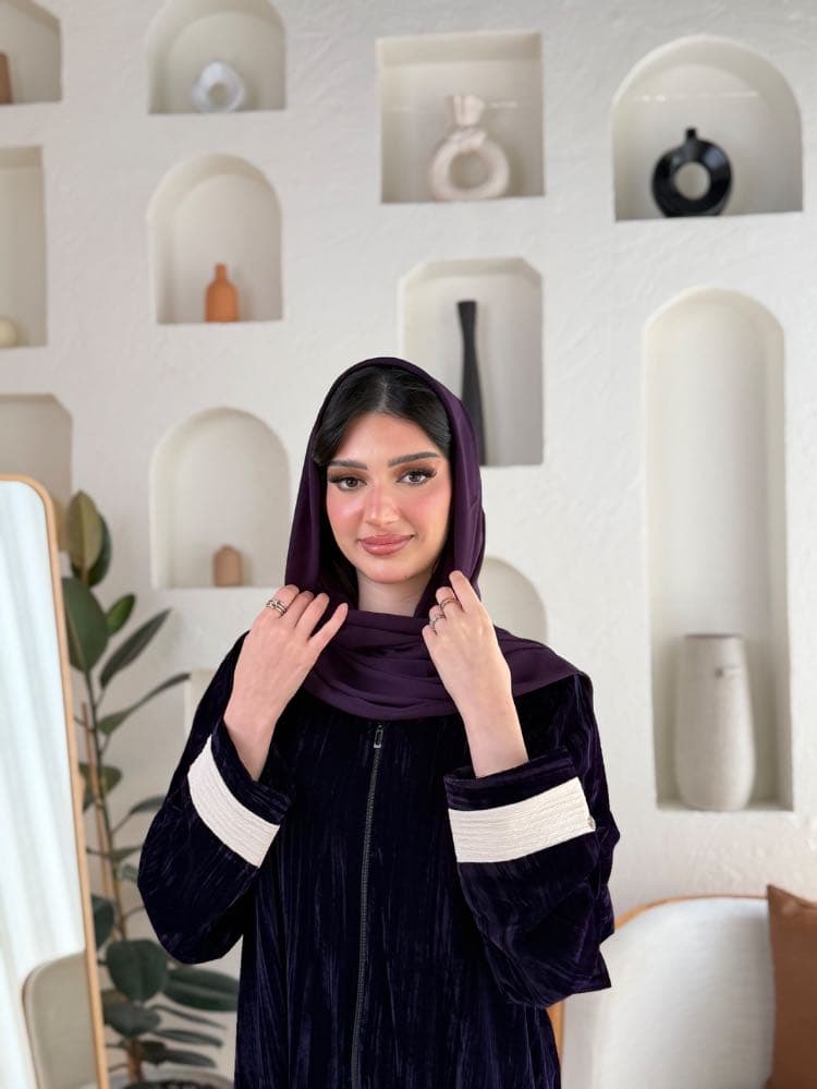 عبايةالمخمل الموف 