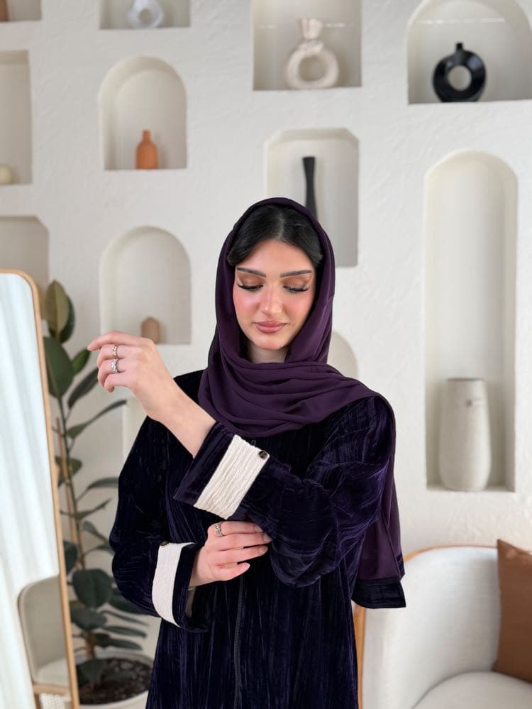 عبايةالمخمل الموف 