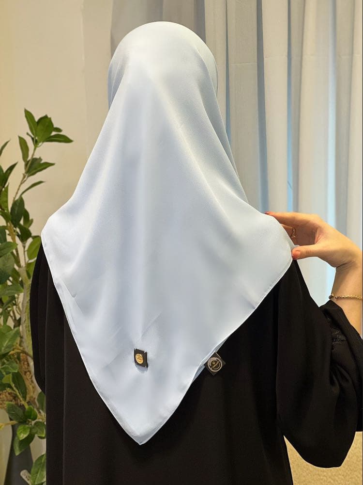 شاربة دجي الليل