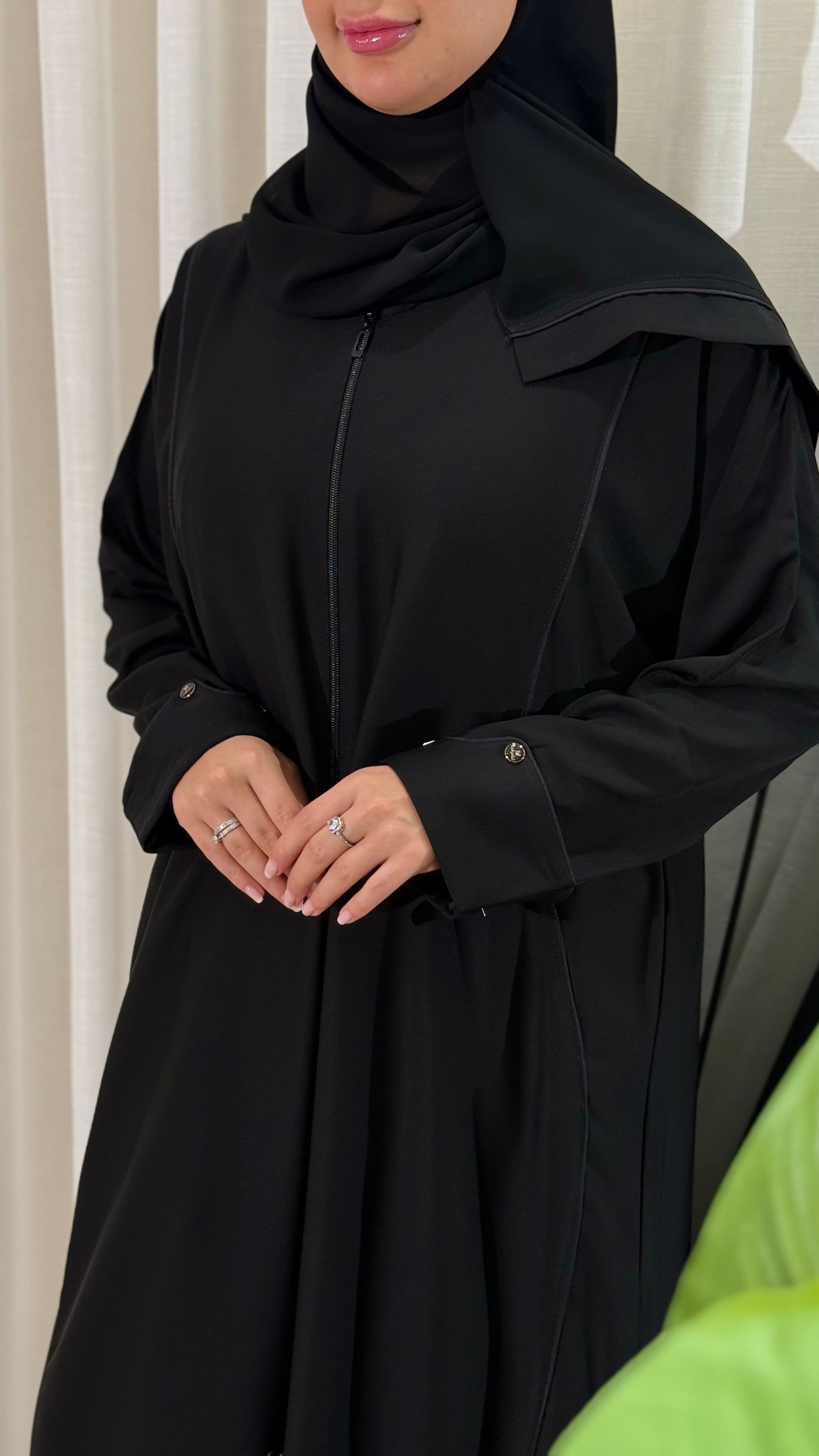 عباية رسمية 