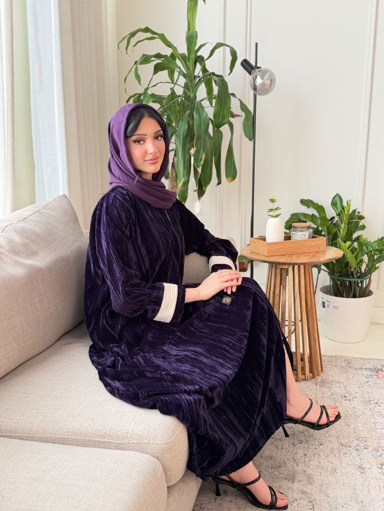 عبايةالمخمل الموف 